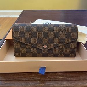 Louis Vuitton Sarah Wallet - Damier Ebene